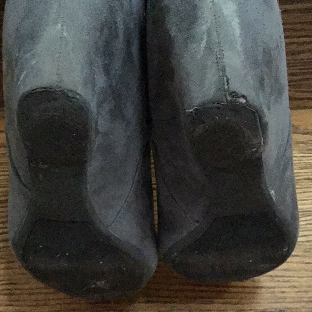 Express Grey Booties - Picture 7 of 8
